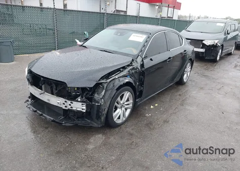 2021 Lexus Is 300 z USA, uszkodzony, nr VIN JTHC81F29M5043571